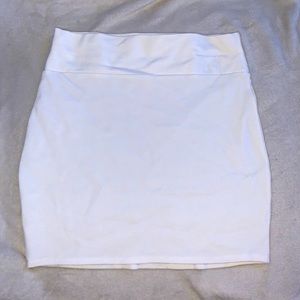 White pencil skirt